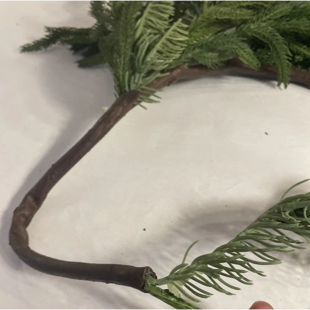 Lot Of Two 4ft Christmas Pine Garlands (Total Of 8ft)